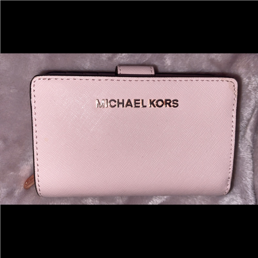 Ballerina pink Michael Kors wallet